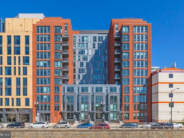 1211 VAN STREET SE, Unit 601, WASHINGTON, DC 20003