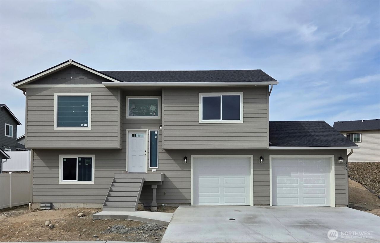 1349 Juno Street Se, East Wenatchee, WA 98802 Main Photo