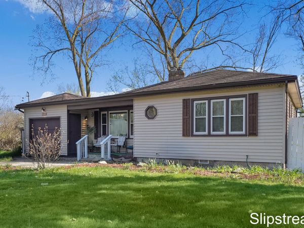 1442 Kendall Street SE, Grand Rapids, MI 49508