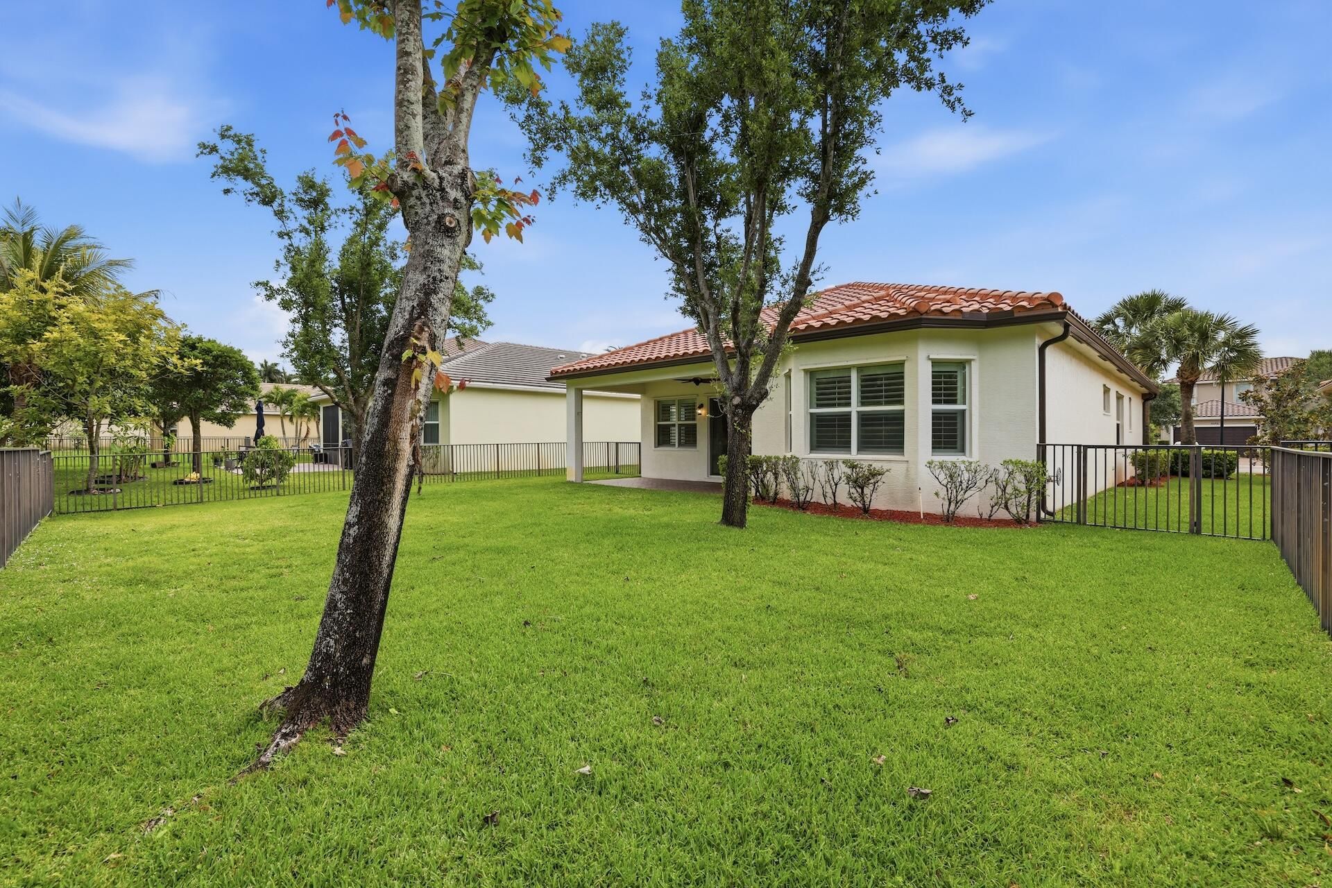 2106 Belcara Court, West Palm Beach, FL 33411 Photo