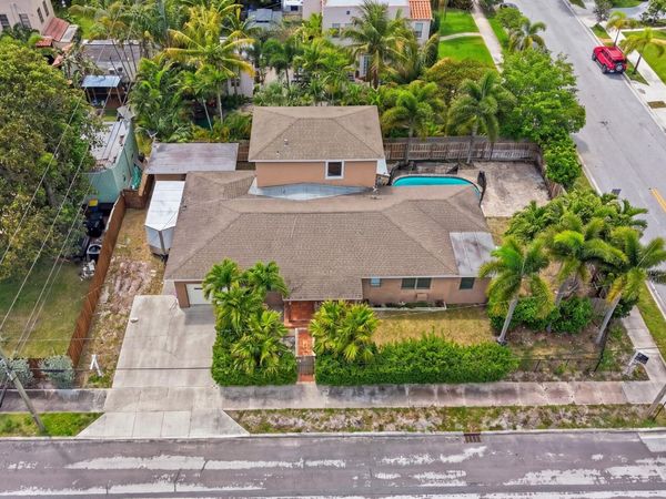 303 Cornell Drive, Lake Worth Beach, FL 33460