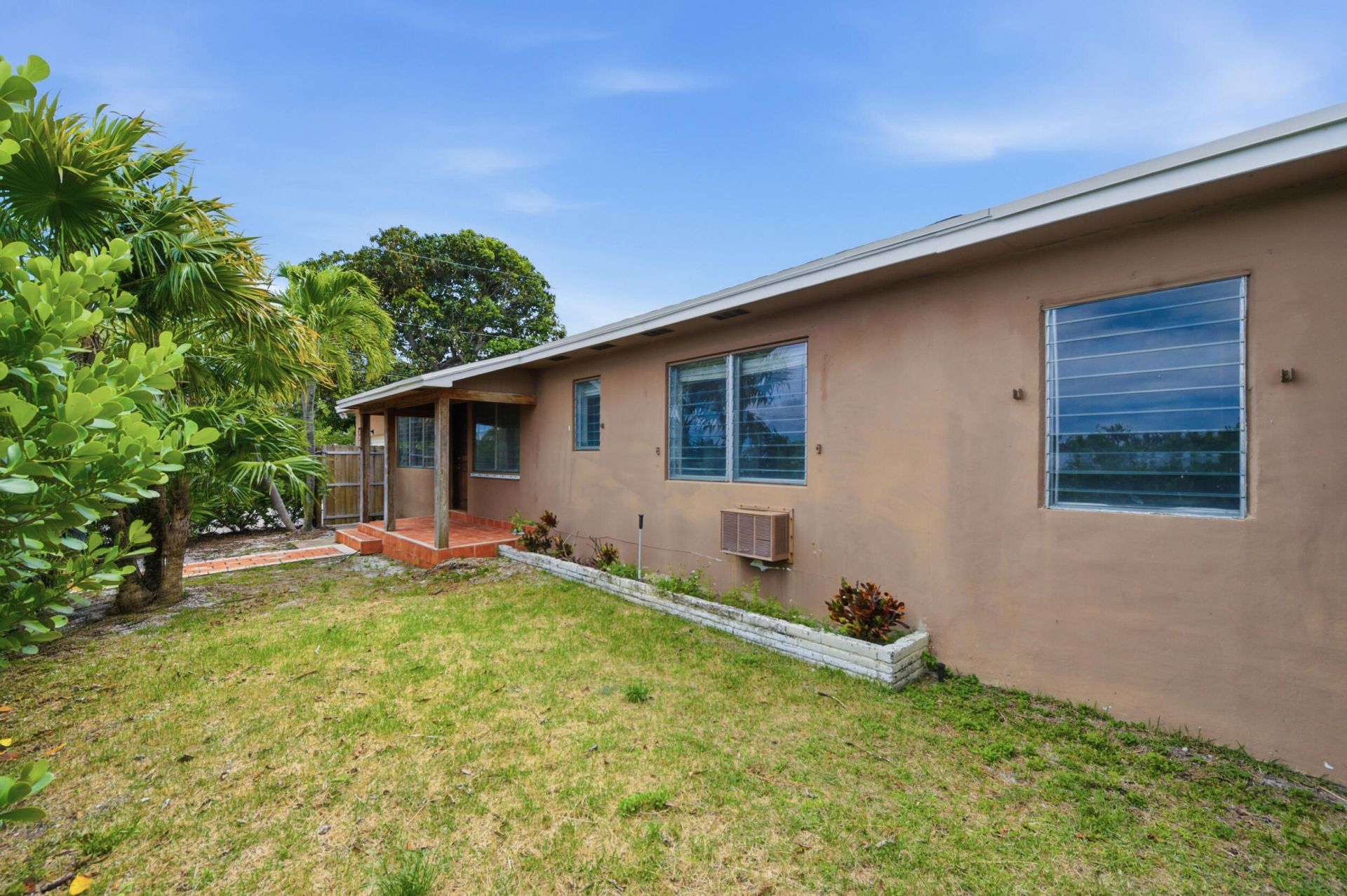 303 Cornell Drive, Lake Worth Beach, FL 33460 Photo