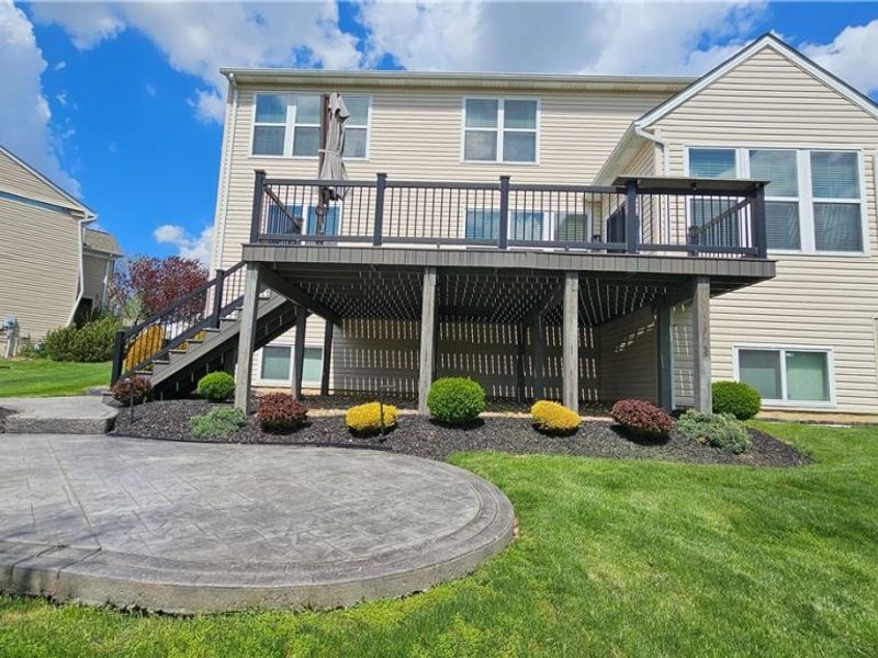 9337 Ellis Way, Strongsville, OH 44136 Photo 2