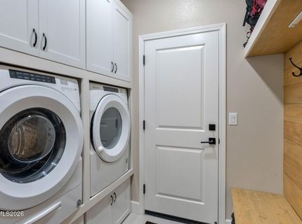 560 Riverbed Circle, Reno, NV 89521 Photo