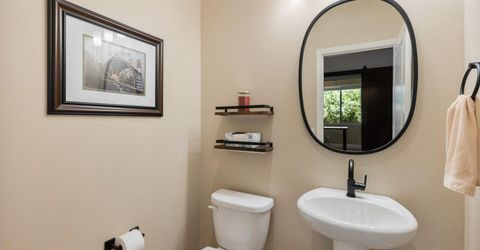 560 Riverbed Circle, Reno, NV 89521 Photo