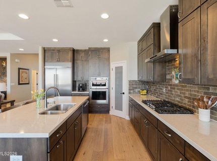 560 Riverbed Circle, Reno, NV 89521 Photo