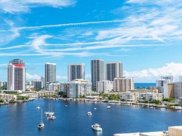 427 Golden Isles Dr, Unit 7J, Hallandale Beach, FL 33009