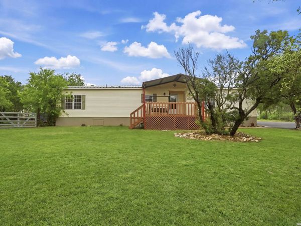 9923 County Road 5735, Castroville, TX 78009