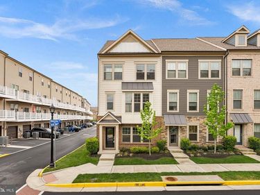 1145 MADEIRA TERRACE SE, LEESBURG, VA 20175