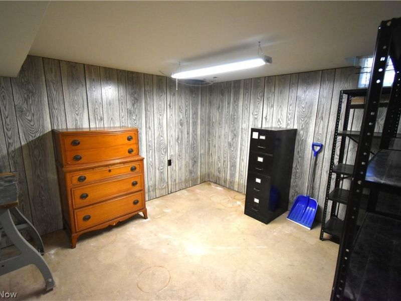 24354 S Oxford Oval, North Olmsted, OH 44070 Photo 24