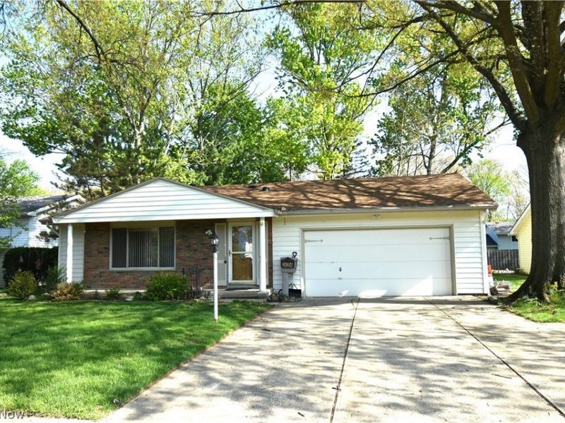 24354 S Oxford Oval, North Olmsted, OH 44070 Photo 34