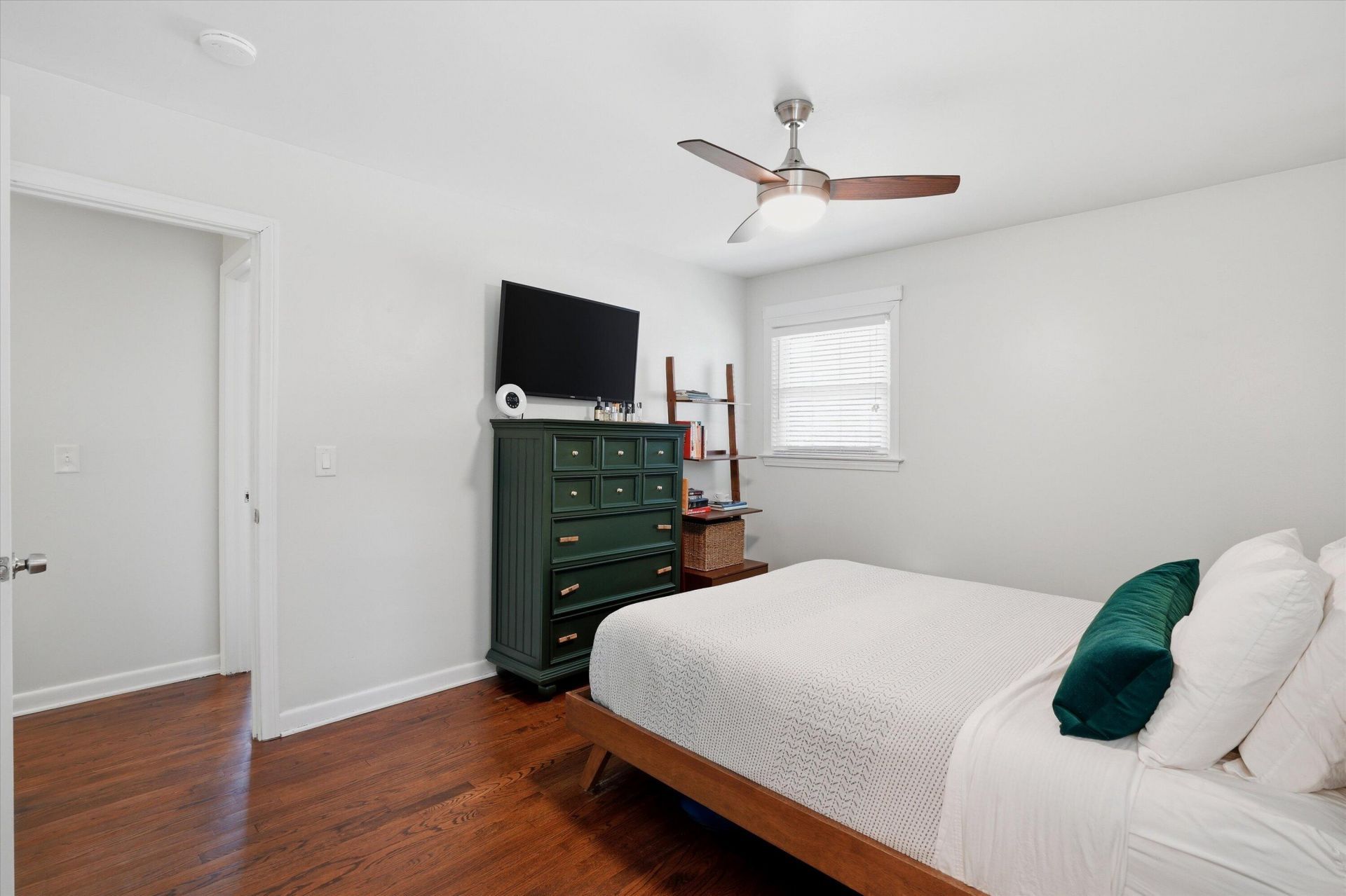 1239 Fort Drive Photo 13