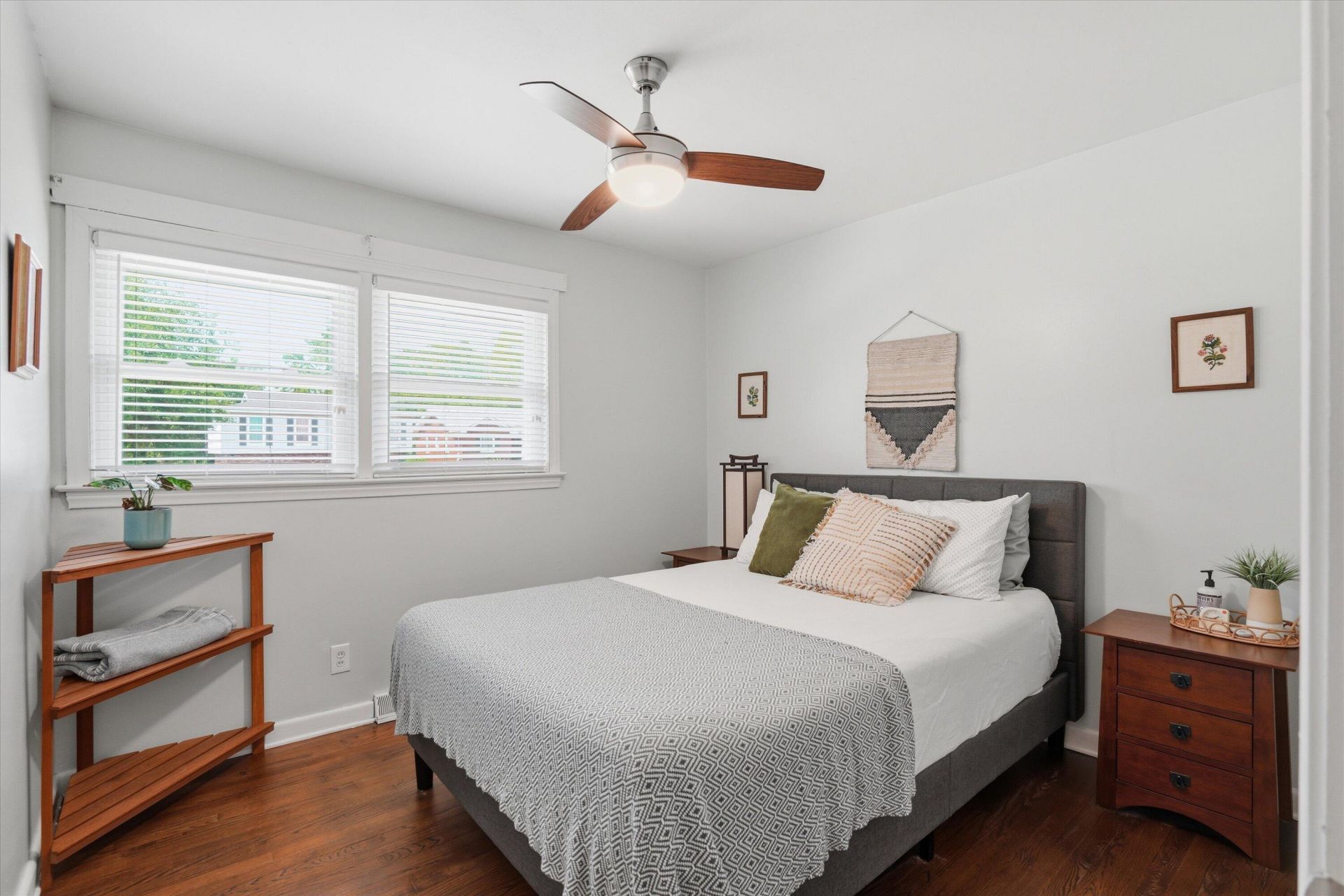 1239 Fort Drive Photo 17