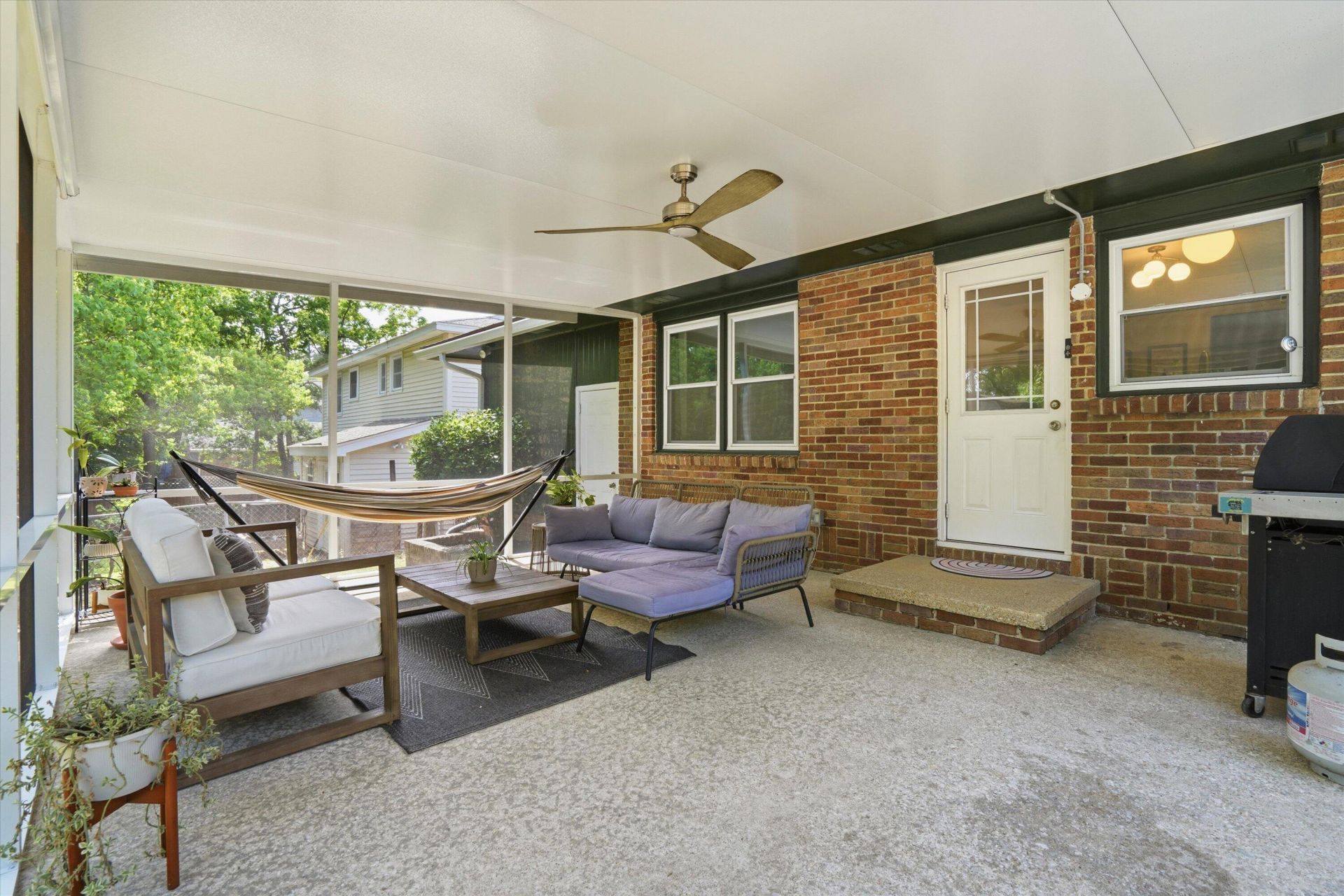 1239 Fort Drive Photo 23