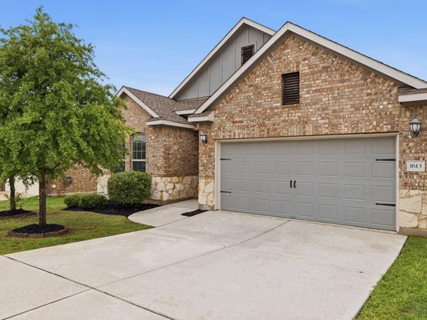 1613 Dubiel DR, Leander, TX 78641