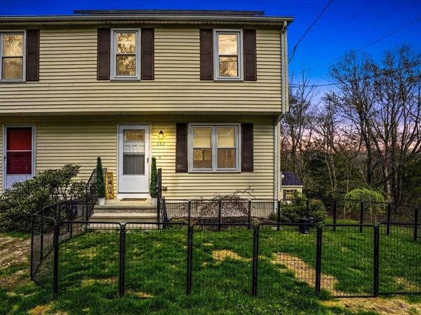 152 S Main Street, Unit 152, Uxbridge, MA 01569