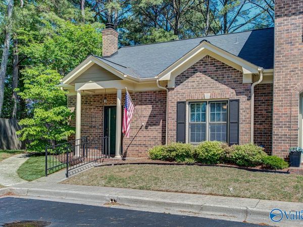 312 Lady Jane Court SW, Huntsville, AL 35802