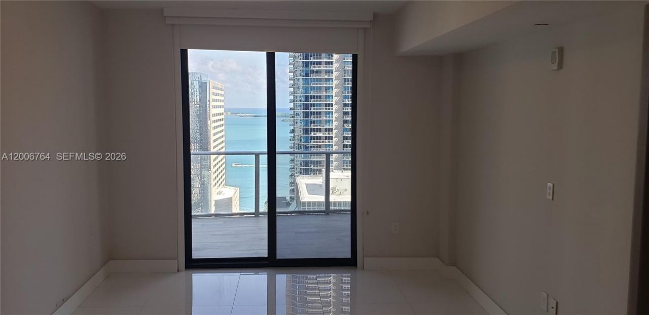1010 Brickell Ave, Unit 3205, Miami, FL 33131 Photo