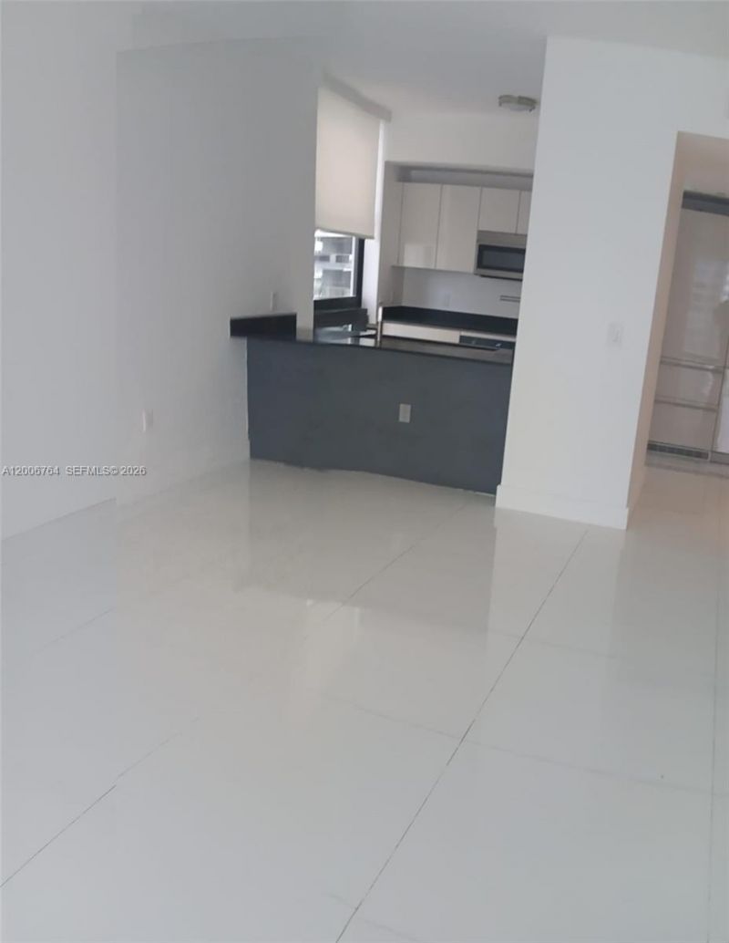 1010 Brickell Ave, Unit 3205, Miami, FL 33131 Photo