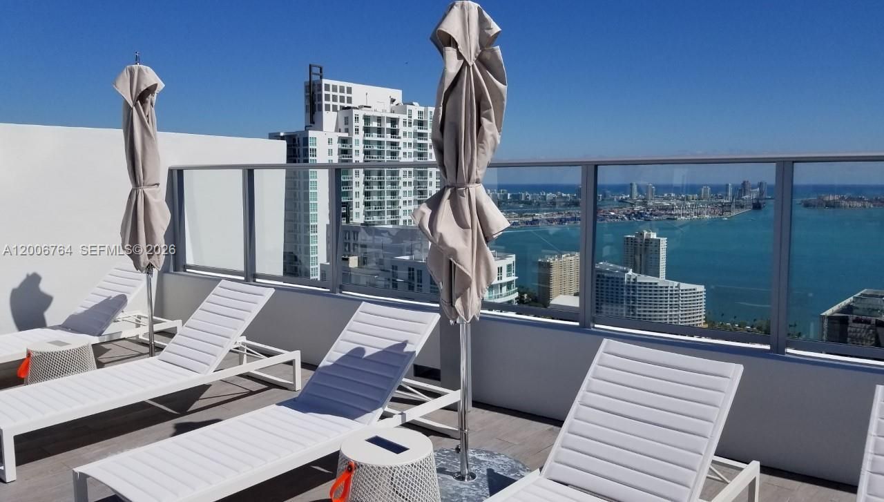 1010 Brickell Ave, Unit 3205, Miami, FL 33131 Photo