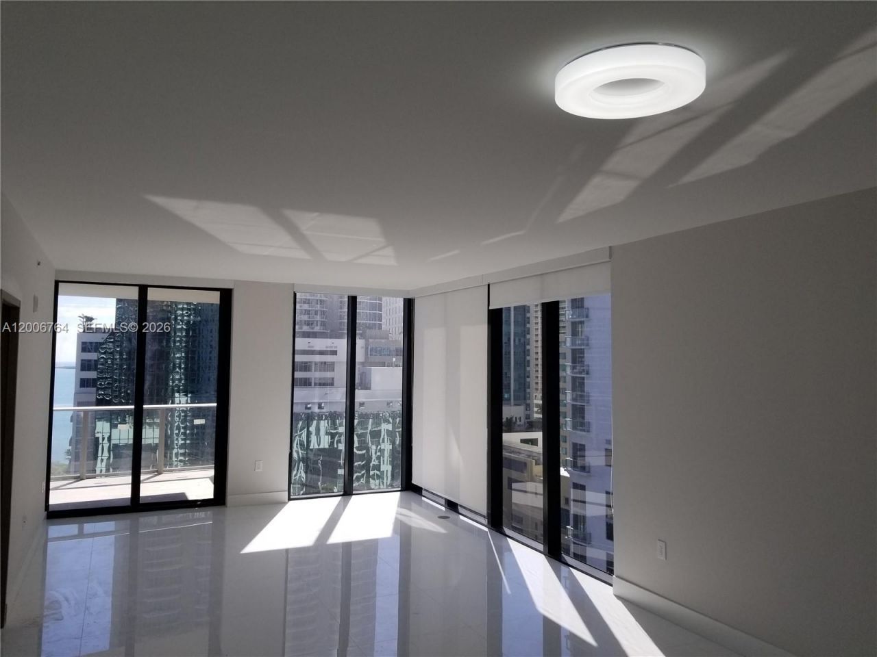 1010 Brickell Ave, Unit 3205, Miami, FL 33131 Photo