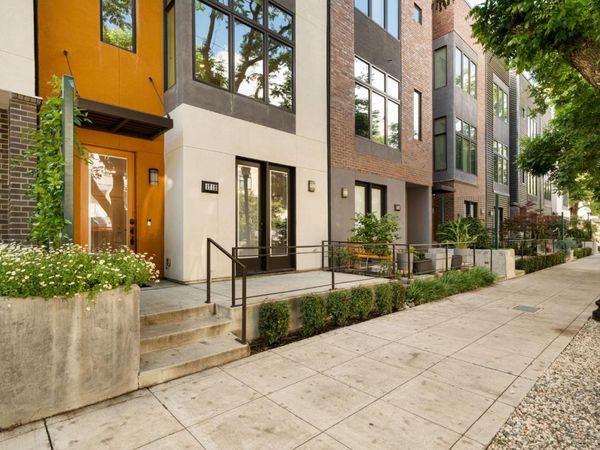 1712 20th St, Sacramento, CA 95811