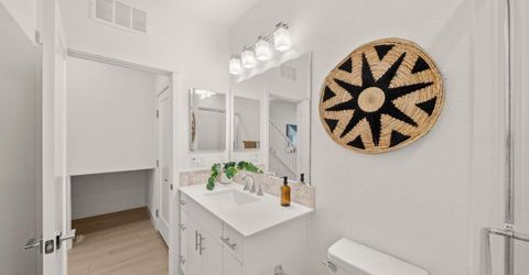 1712 20th St, Sacramento, CA 95811 Photo