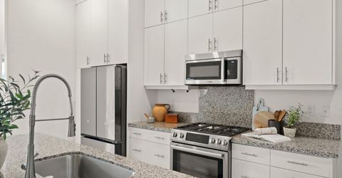 1712 20th St, Sacramento, CA 95811 Photo