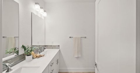 1712 20th St, Sacramento, CA 95811 Photo
