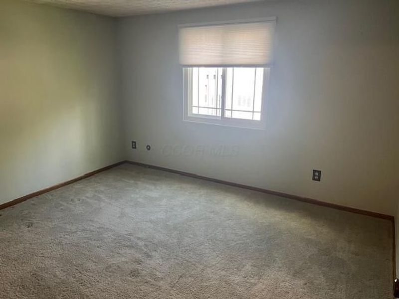 707 Cherry Hollow Road, Unit C, Columbus, OH 43228 Photo 12