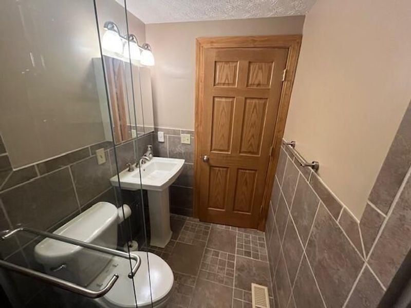 707 Cherry Hollow Road, Unit C, Columbus, OH 43228 Photo 2