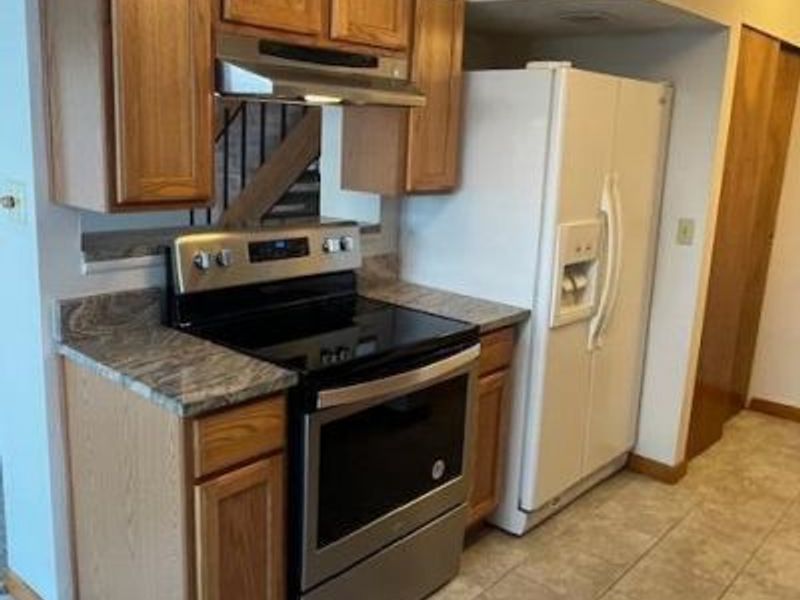 707 Cherry Hollow Road, Unit C, Columbus, OH 43228 Photo 5