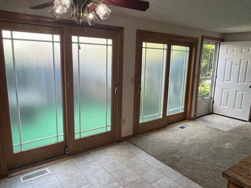 707 Cherry Hollow Road, Unit C, Columbus, OH 43228 Photo 8