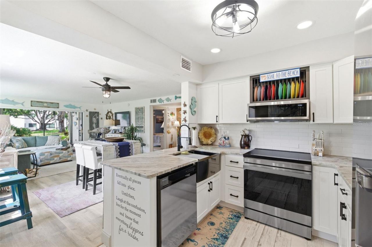 700 Starkey Road, Unit 1414, Largo, FL 33771 Photo
