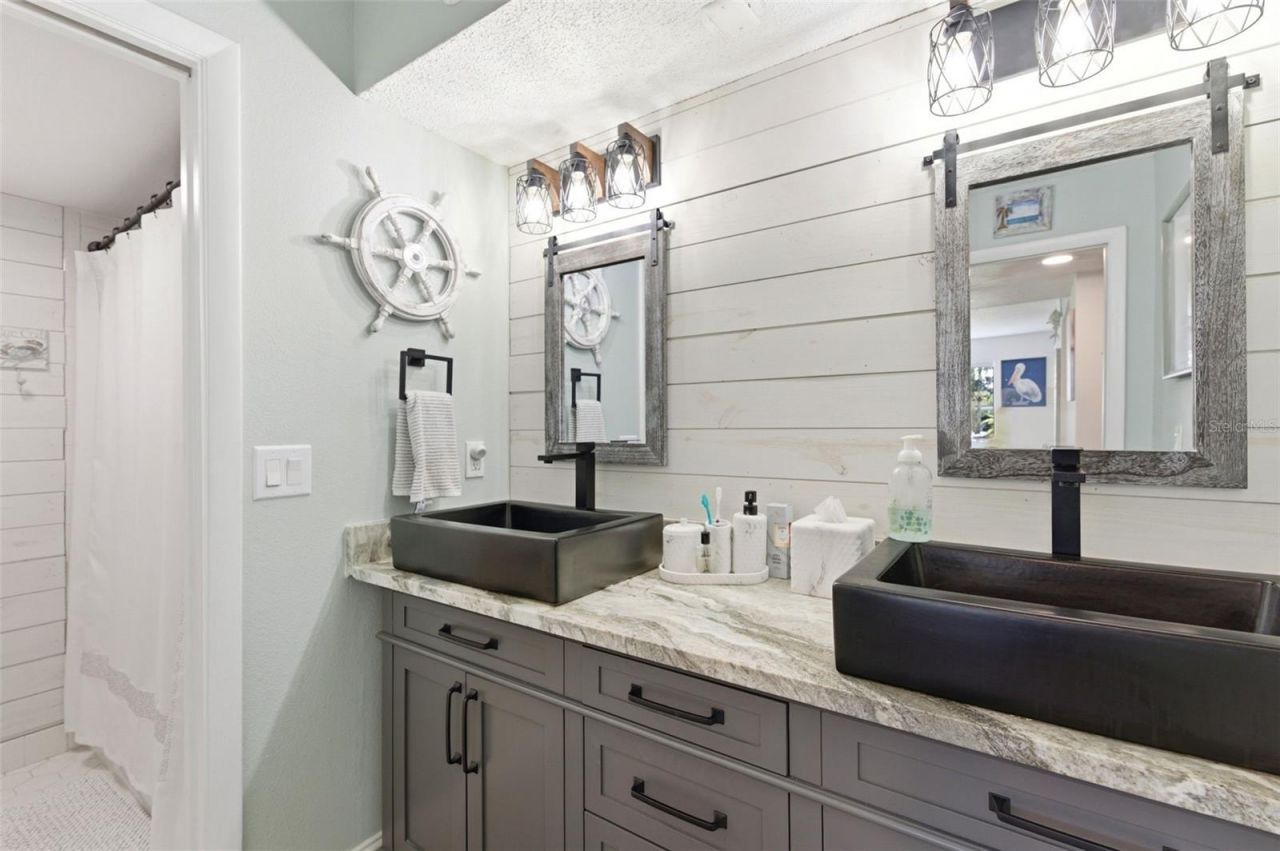 700 Starkey Road, Unit 1414, Largo, FL 33771 Photo