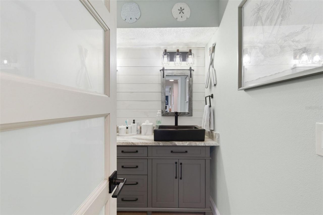 700 Starkey Road, Unit 1414, Largo, FL 33771 Photo