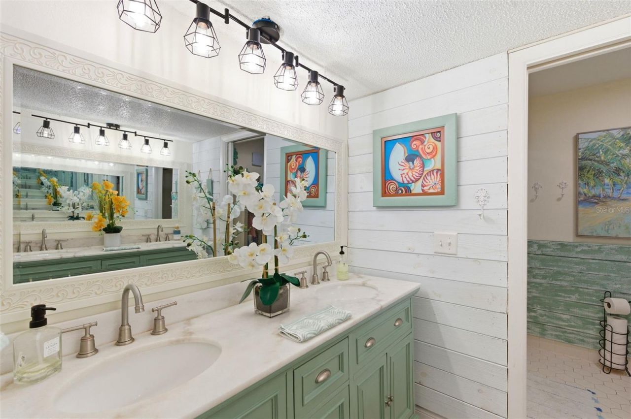700 Starkey Road, Unit 1414, Largo, FL 33771 Photo