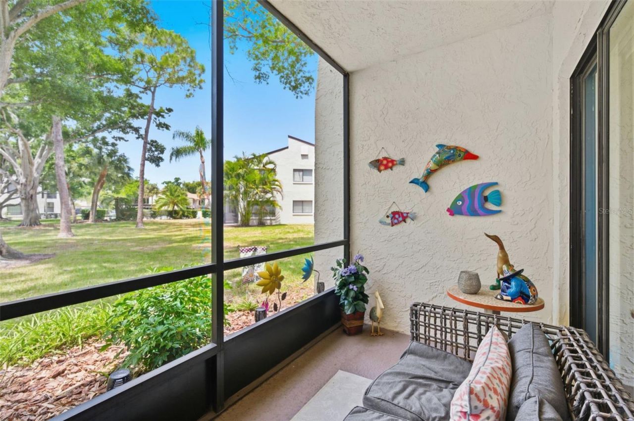 700 Starkey Road, Unit 1414, Largo, FL 33771 Photo