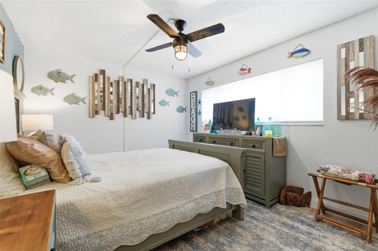 700 Starkey Road, Unit 1414, Largo, FL 33771 Photo