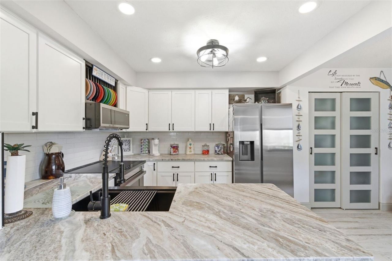 700 Starkey Road, Unit 1414, Largo, FL 33771 Photo