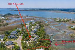 1937 N Creek Drive photo 4