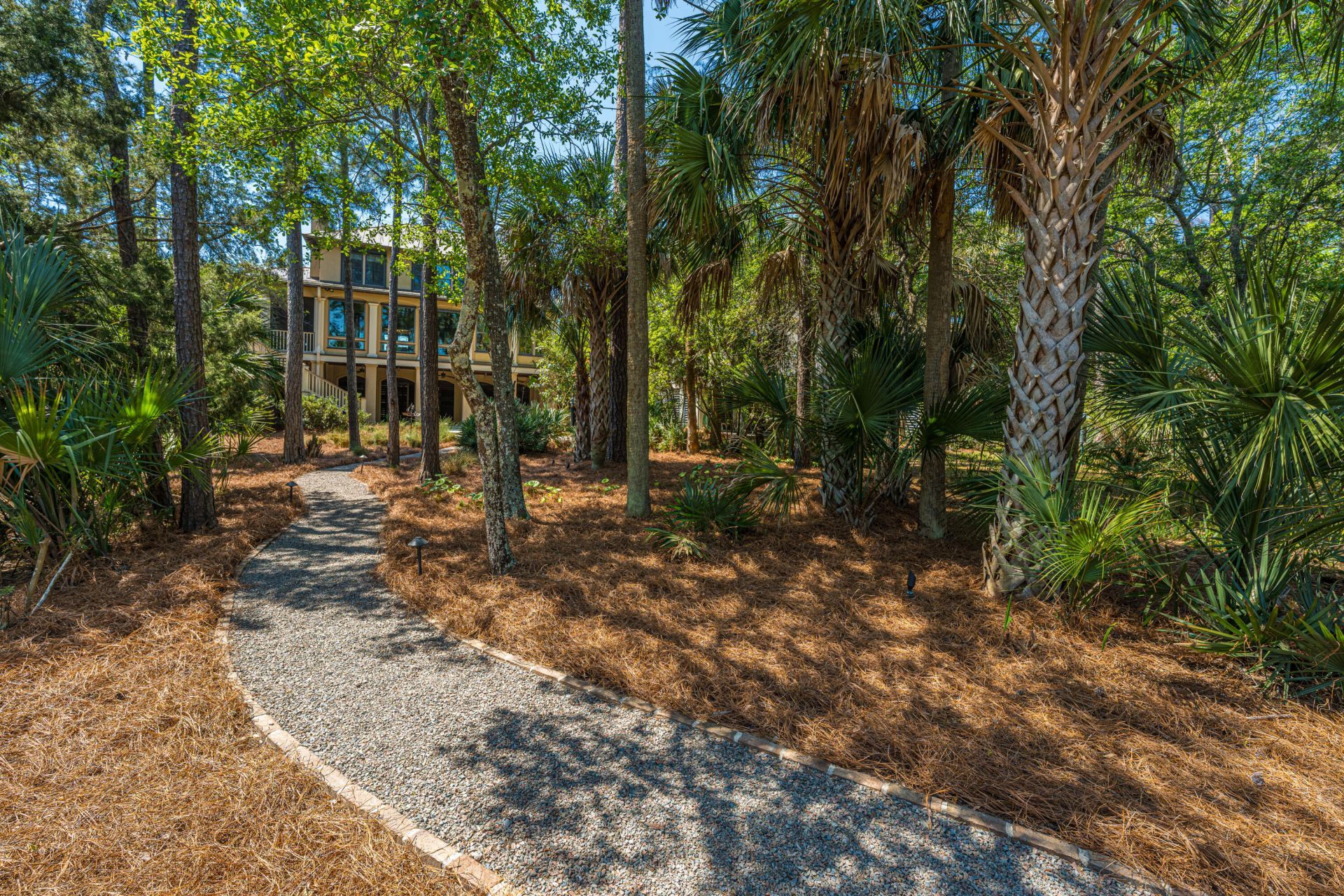 1937 N Creek Drive Photo 23