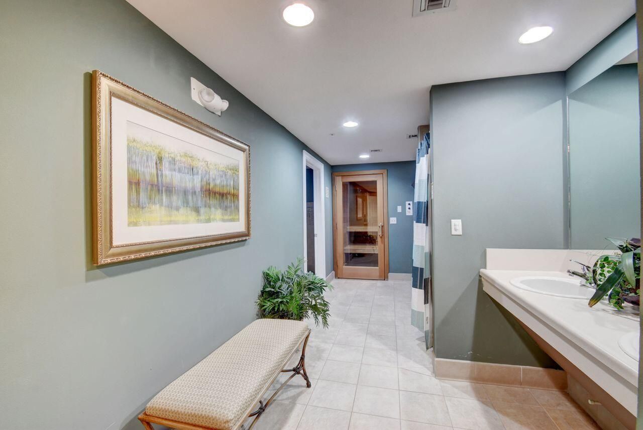 250 NE 3rd Avenue, Unit 1408, Delray Beach, FL 33444 Photo