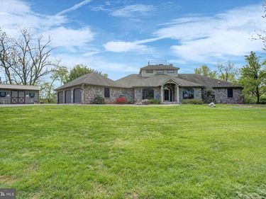 870 REMINGTON DRIVE, SHIPPENSBURG, PA 17257