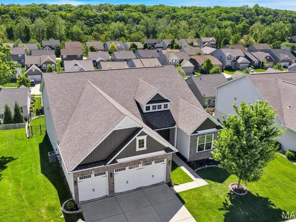 139 Wilmer Valley Drive, Wentzville, MO 63385
