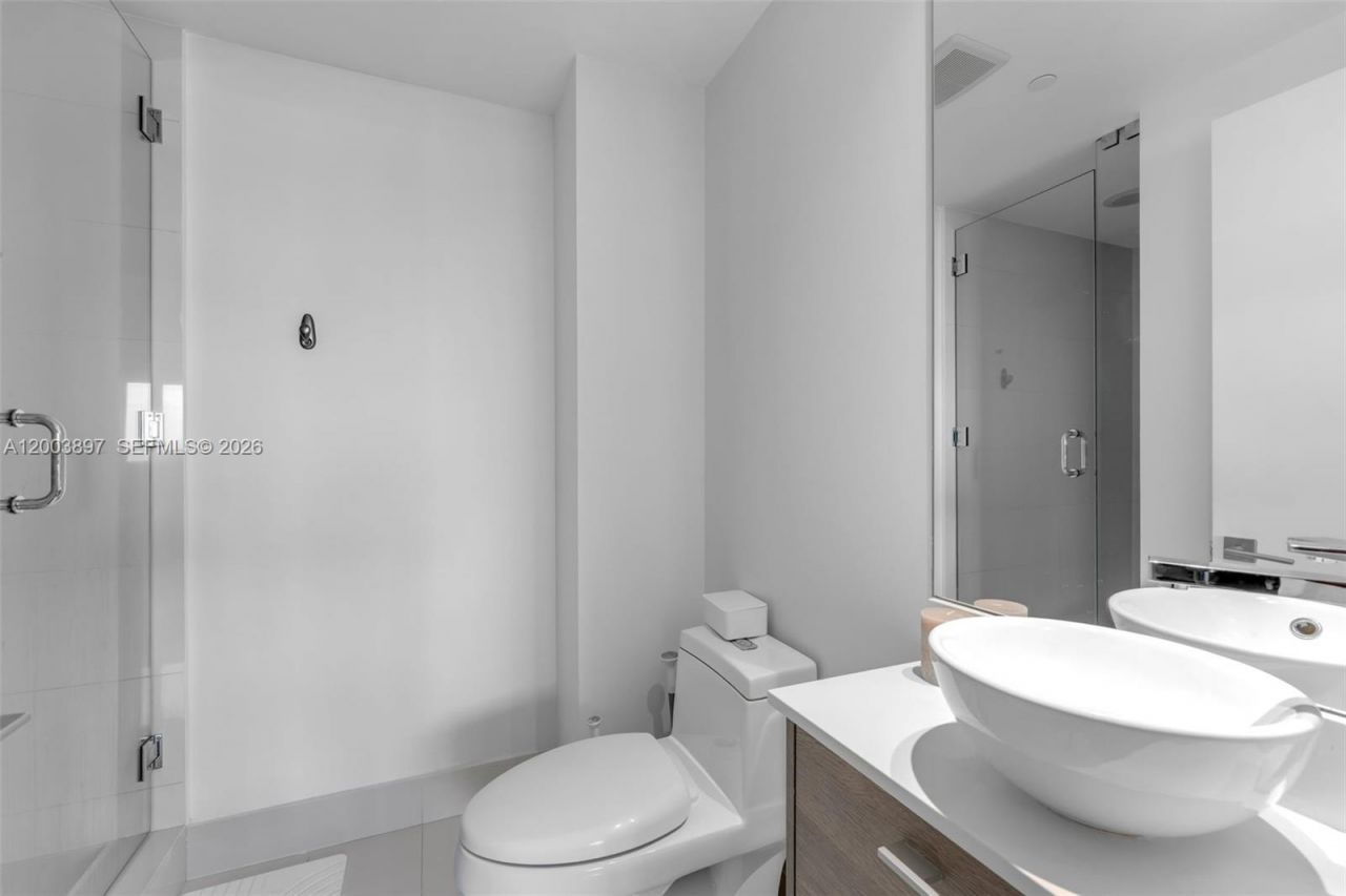 650 NE 32nd St, Unit 4505, Miami, FL 33137 Photo