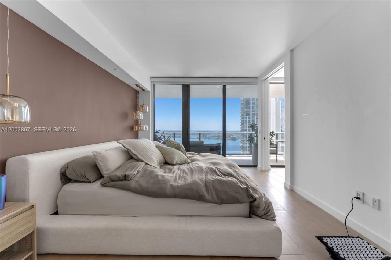 650 NE 32nd St, Unit 4505, Miami, FL 33137 Photo