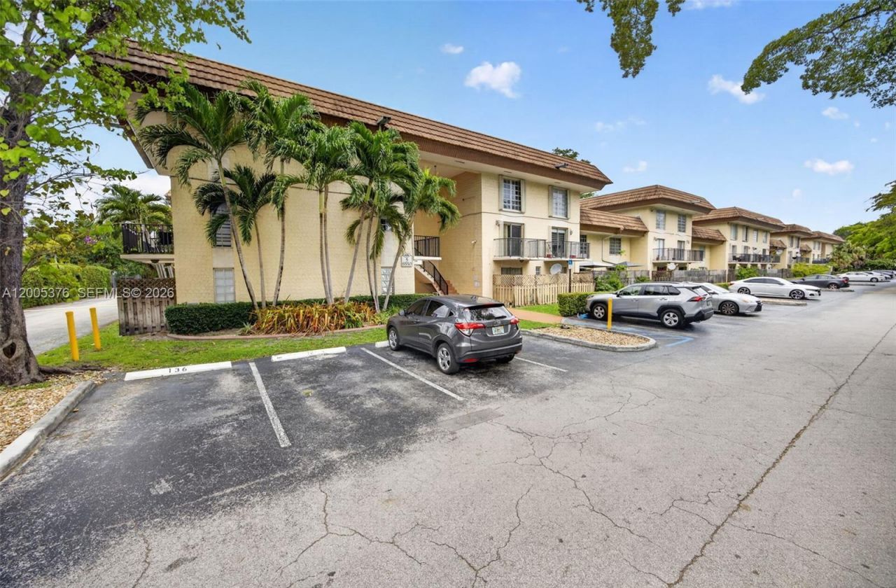 8550 SW 109th Ave , Unit 5-217, Miami, FL 33173 Photo
