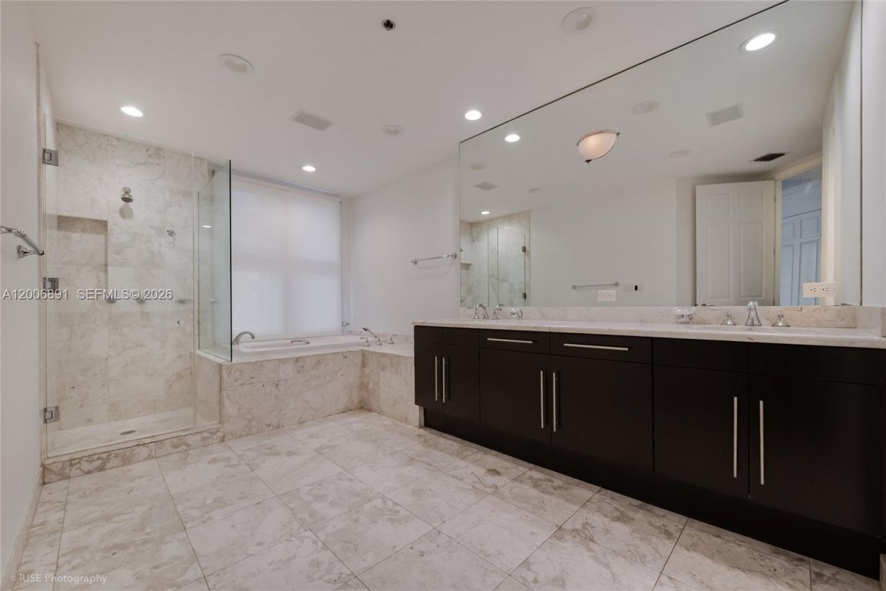 13643 Deering Bay Dr, Unit 146, Coral Gables, FL 33158 Photo