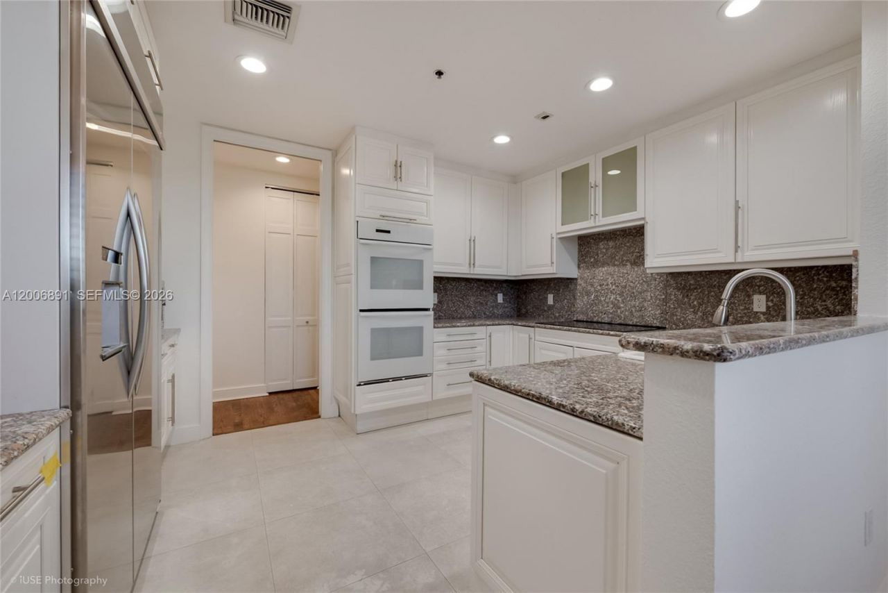 13643 Deering Bay Dr, Unit 146, Coral Gables, FL 33158 Photo